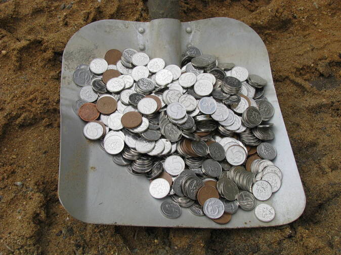 Živnostníci, minimálne odvody vám o rok opäť stúpnu. O pár eur