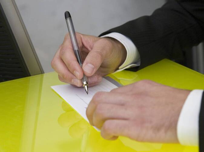 Pozor na správne vyplnenie zmluvy s DSS. Inak riskujete problémy