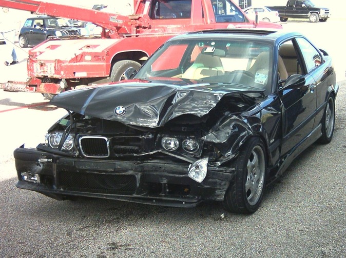 Stúpa počet nehôd, rastú aj ceny opráv áut. Zvážte havarijné poistenie