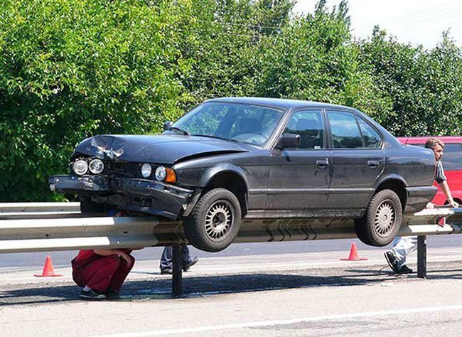 Vedeli ste? Po vážnej nehode je automaticky pozastavená prevádzka vozidla