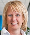 Vrcholové vedenie AXA posilnila Martina Šmidochová