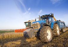 
			Zber úrody preverí ochranu farmárov, poistenú majú len štvrtinu pôdy