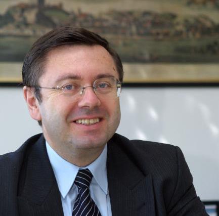 Škody spôsobené jazdou a činnosťou pracovných strojov: poznáte legislatívu?