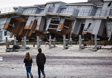 
			Počet obetí búrky Sandy sa blíži k stovke. Mŕtvych stále pribúda