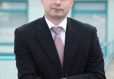 Peter Socha: „Našou prioritou je poistenie, bankové aktivity utlmujeme“
