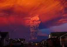 V Čile vybuchla sopka Calbuco. Evakuovaných je tisíce ľudí