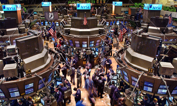 Najväčšej svetovej burze v New Yorku zlyhali systémy. Zastavila obchodovanie