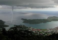 
			Hurikán Matthew sa po prechode Bahamami vydá na Floridu