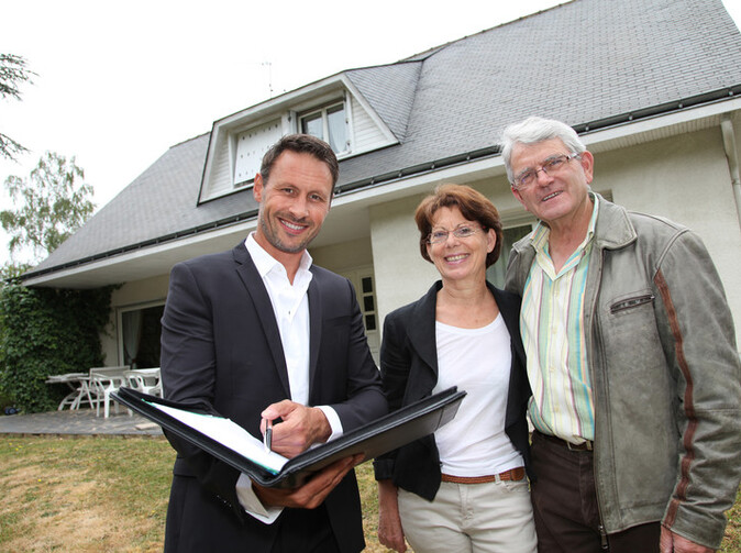 Poistnú zmluvu na prvom stretnutí nepodpisujte