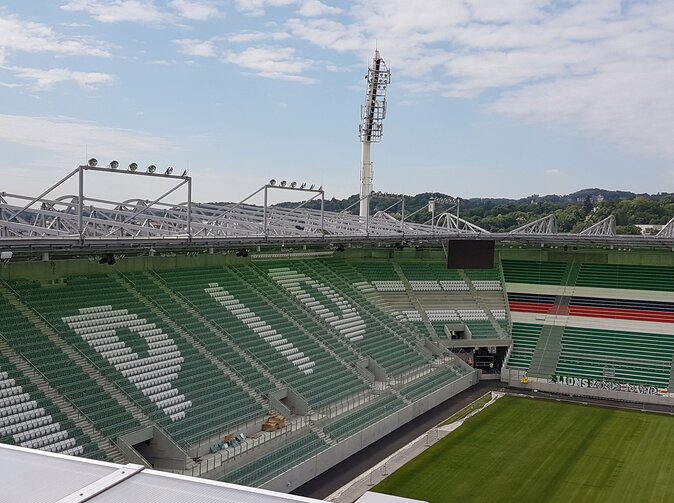 Šiesty Allianz štadión otvorili vo Viedni