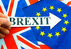 Čo by mal klient robiť v prípade Brexitu bez dohody?