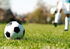 Poistenie letu s futbalistom Emilianom Salom bolo neplatné