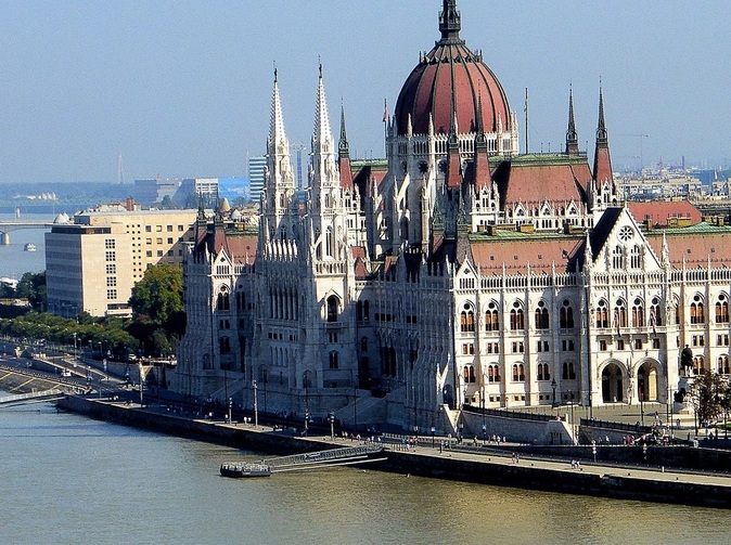 Čo znamená pre Maďarsko investorov Orbánovo víťazstvo