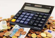 Zmena životného minima ovplyvní viaceré sociálne dávky aj exekučné zrážky