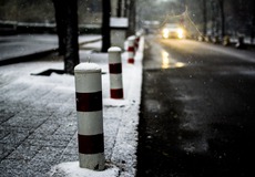 Za zimnú údržbu chodníkov zodpovedajú obce a mestá, ak sa zraníte, máte nárok na odškodné