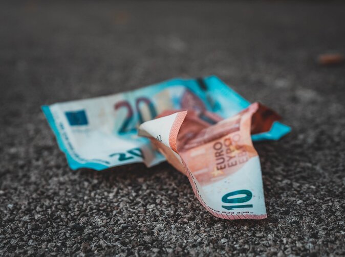 Spôsobili ste zamestnávateľovi škodu? Tu sú rady, ako neprísť o 4 platy.