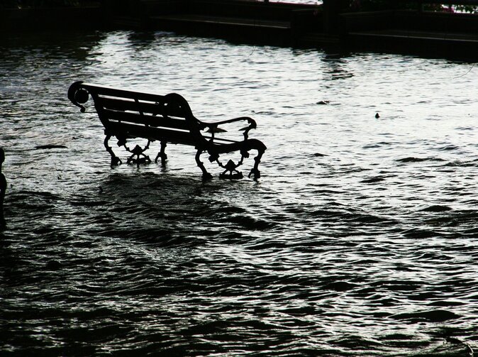 Záplavy po silnom daždi ničili najmä domy a pivnice, objasňuje poisťovňa UNIQA 