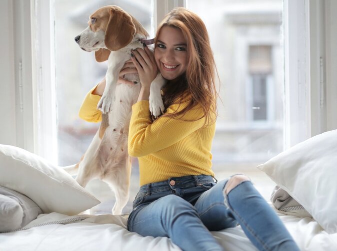 Colonnade Insurance pomáha klientom s domácimi zvieratami prekonať ochorenie COVID-19