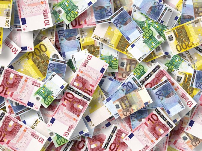 Január je vhodný na revíziu financií.  Môže sa to finančne vyplatiť