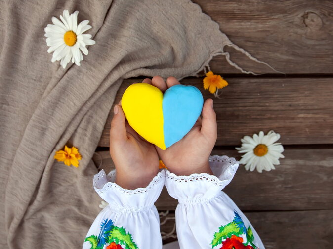 UNIQA reaguje na vojnový konflikt na Ukrajine: pomáha ukrajinským kolegom dostať sa do bezpečia 