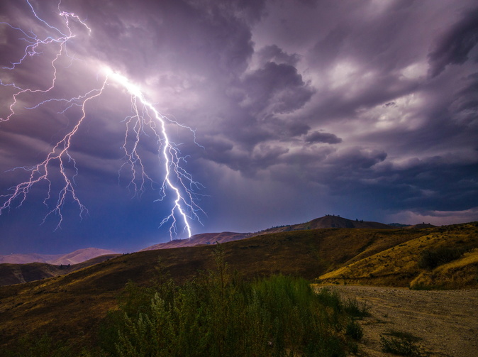 Aký podiel škôd z extrémnych výkyvov počasia hradili poisťovne v Európe?