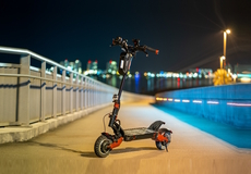 UNIQA spustila predaj PZP pre e-kolobežky a e-bicykle, ktoré musia byť povinne poistené od 1. 8.